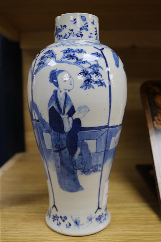 A 19th century Chinese blue and white vase